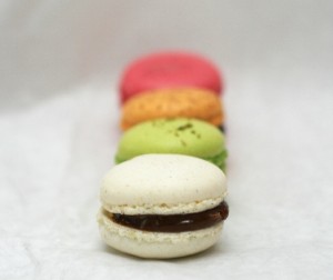 Some nicely aligned macarons